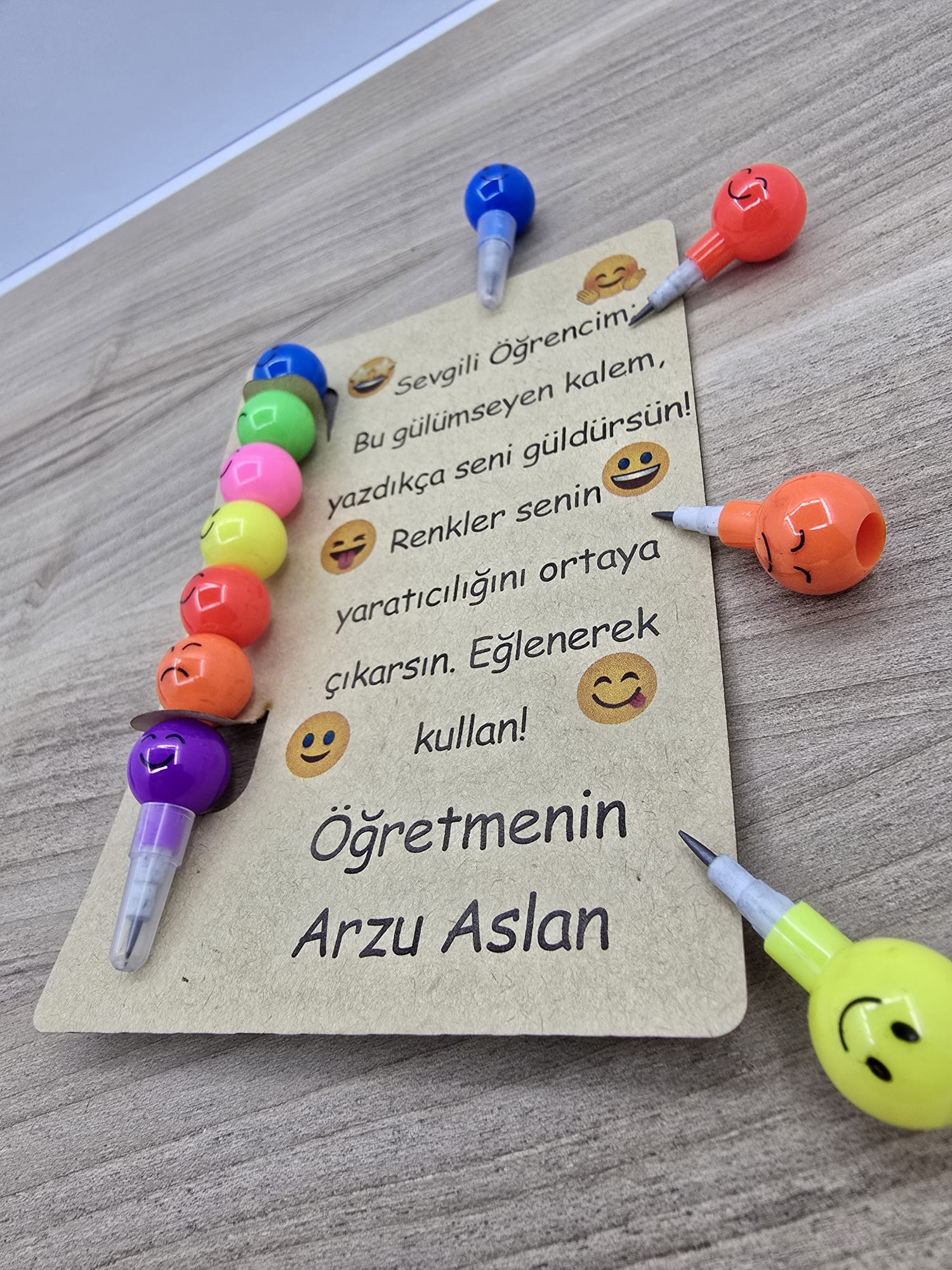 Sevimli Emoji Kalemler